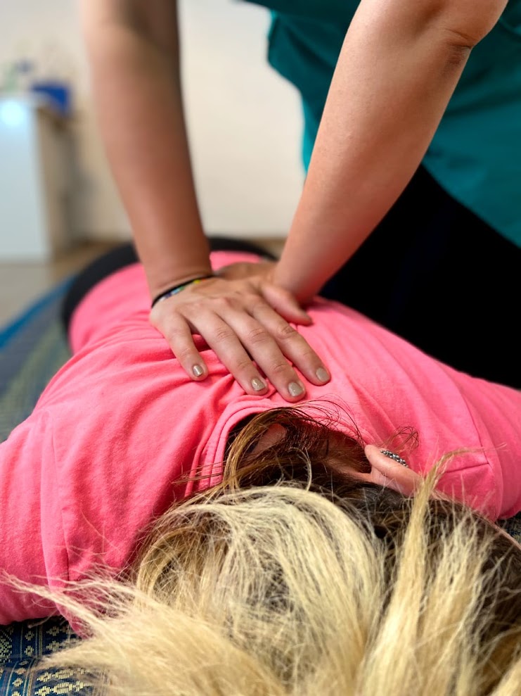 kinetoterapeut – dureri de spate și tensiune musculară